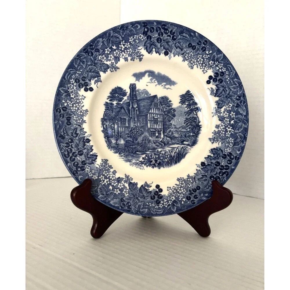 Wedgwood Romantic Queen's Ware England Blue Salad Plate Huddington Court Worches